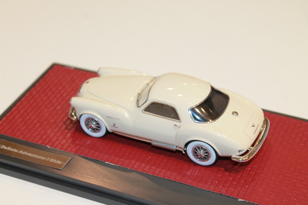 DE SOTO ADVENTURER GHIA CREME 1953 MATRIX 1/43°
