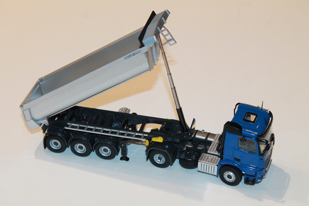 MERCEDES-BENZ AROCS SEMI-BENNE NZG 1/50°