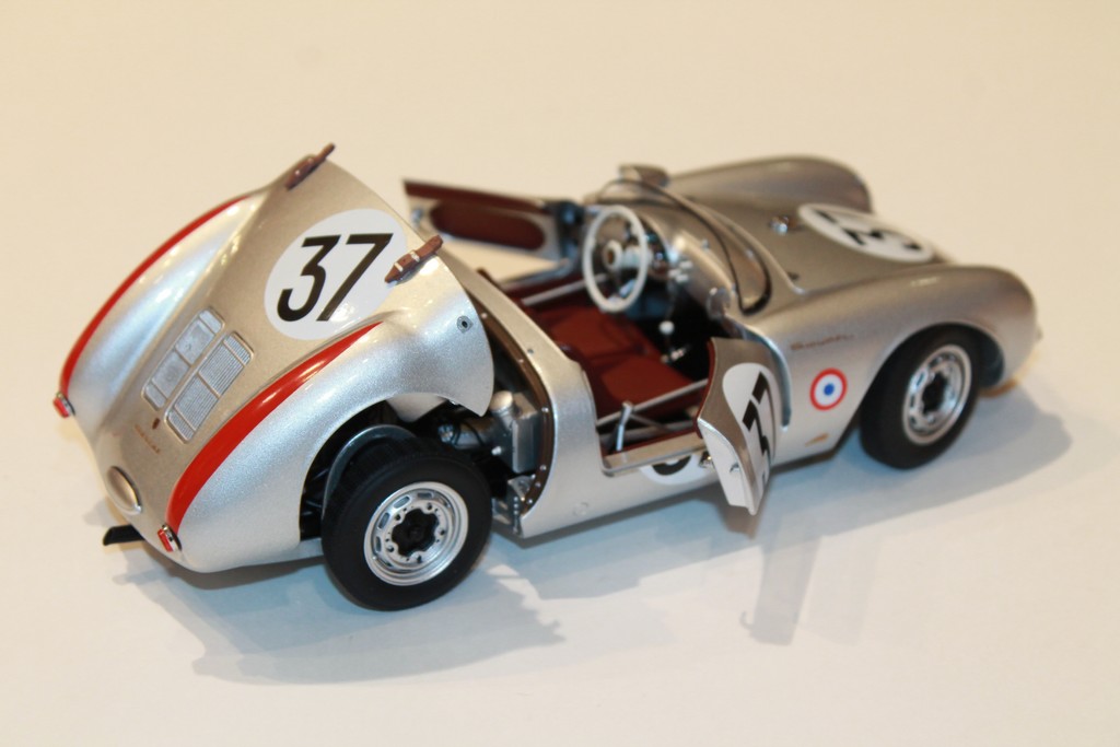 PORSCHE 550 SPYDER LE MANS 1955 N°37 SCHUCO 1/18°