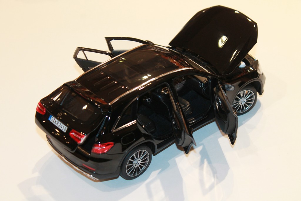 MERCEDS-BENZ GLC 2015 NOIR NOREV 1/18°