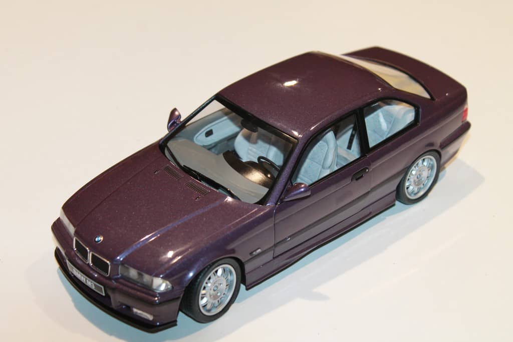 BMW E36 COUPE M3 VIOLET 1994 SOLIDO 1/18