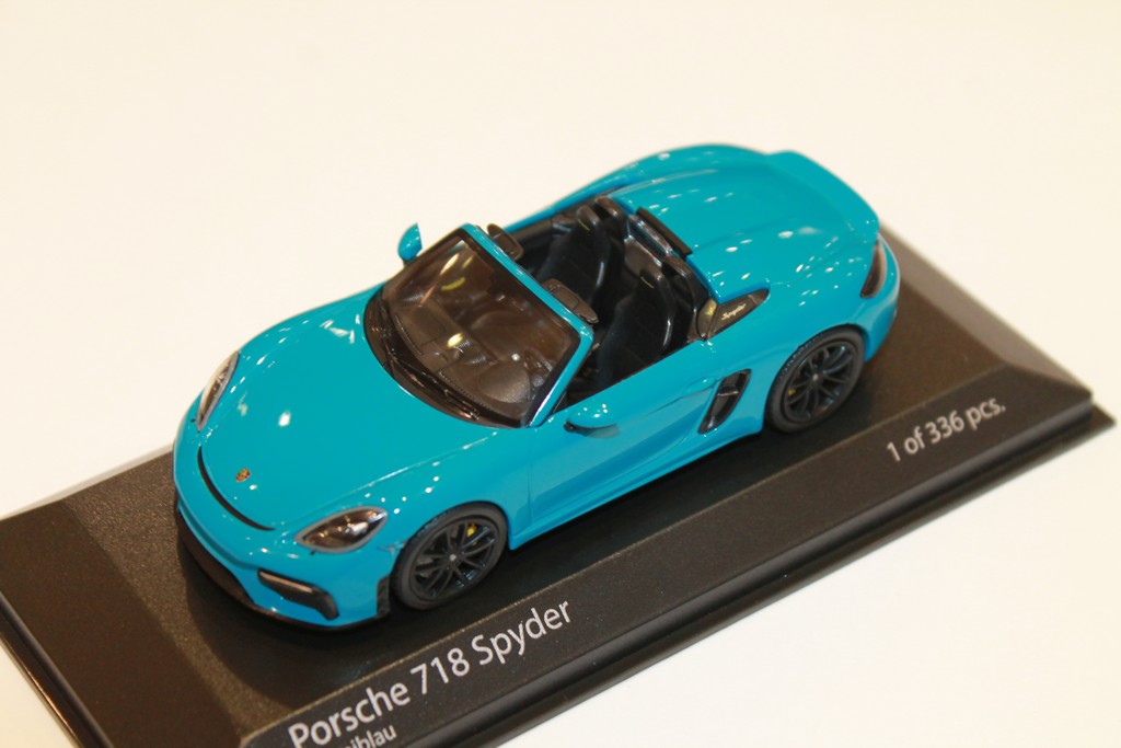 PORSCHE 718 SPYDER 2020 BLEU MINICHAMPS 1/43°