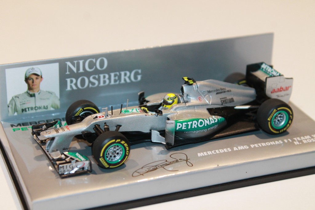 MERCEDES AMG PETRONAS N°8 W03 ROSBERG 2012 MINICHAMPS 1/43°