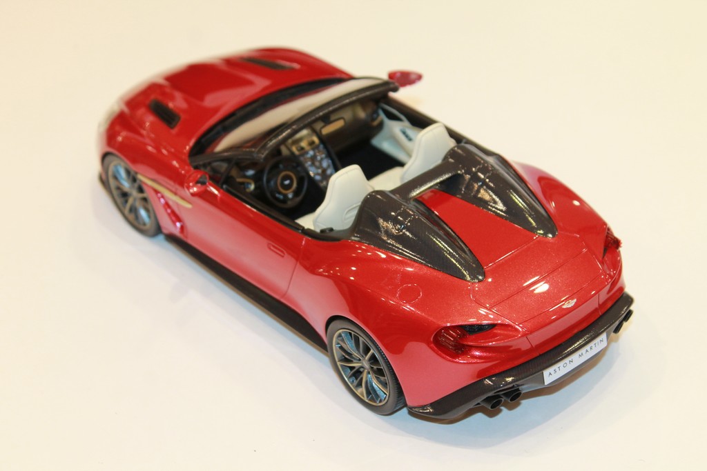 ASTON MARTIN VANQUISH ZAGATO SPEEDSTER ROUGE 2019 TOP SPEED 1/18°