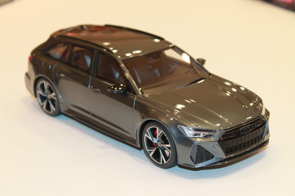 AUDI RS6 AVANT 2020 NOIR 2020 TOP SPEED 1/18°