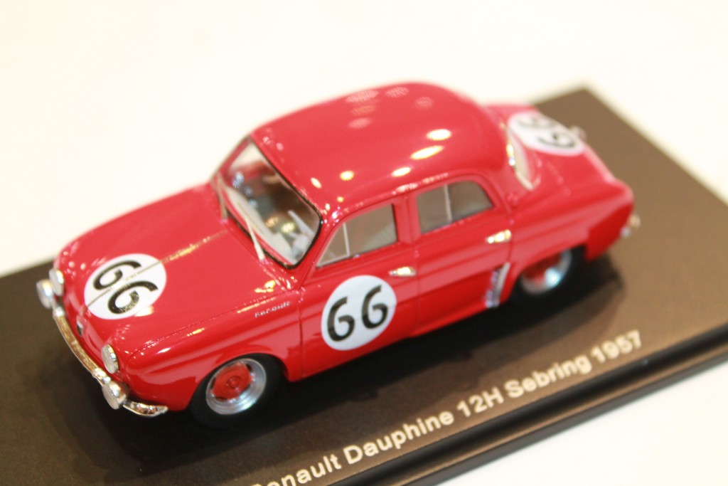 RENAULT DAUPHINE N°66 12H SEBRING SPARK 1/43°