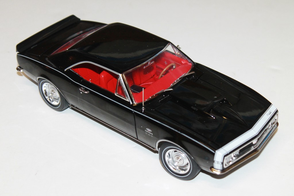CHEVROLET CAMARO SS 427 YENKO 1967 AUTO WORLD 1/18°