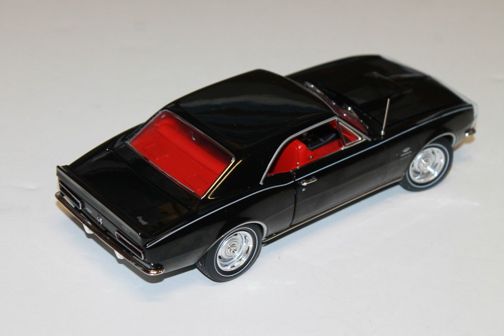 CHEVROLET CAMARO SS 427 YENKO 1967 AUTO WORLD 1/18°
