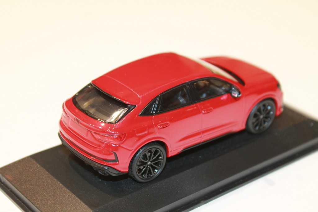 AUDI RS Q3 SPORTBACK 2019 ROUGE MINICHAMPS 1/43°