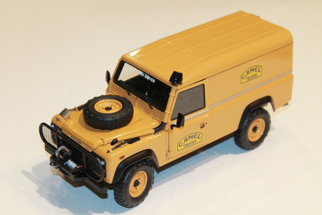 LAND ROVER 110 "CAMEL TROPHY" 1985 ALMOST REAL 1/18°