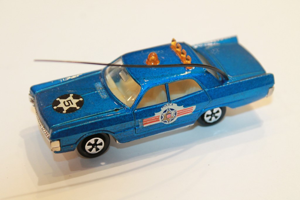 PLYMOUTH POLICE MAJORETTE 1/66°