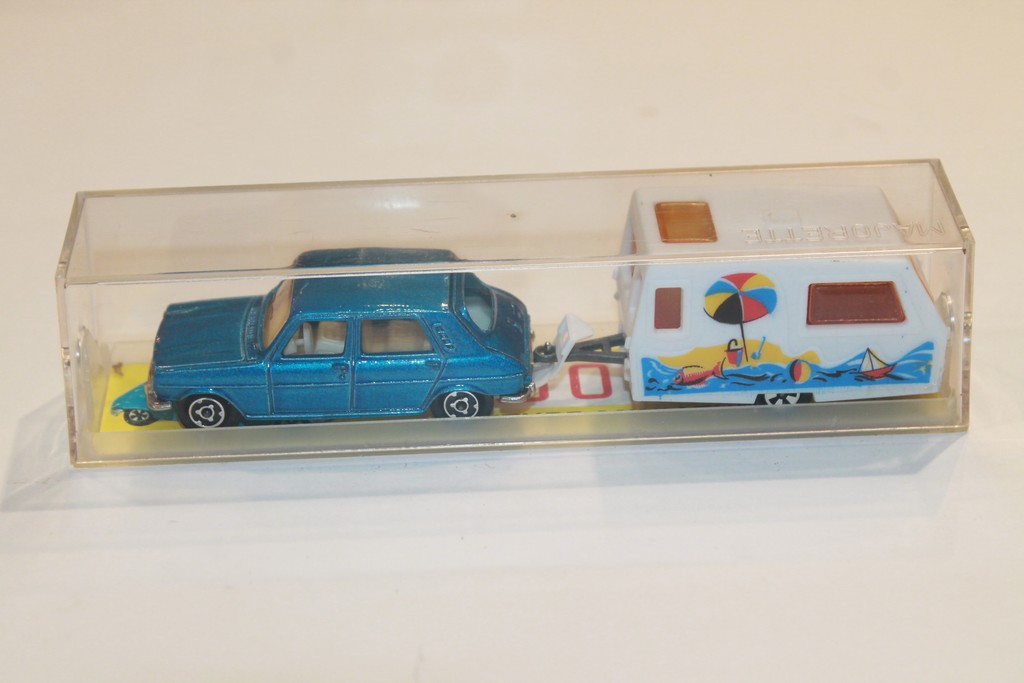 SIMCA 1100 + CARAVANE MAJORETTE 1/66°