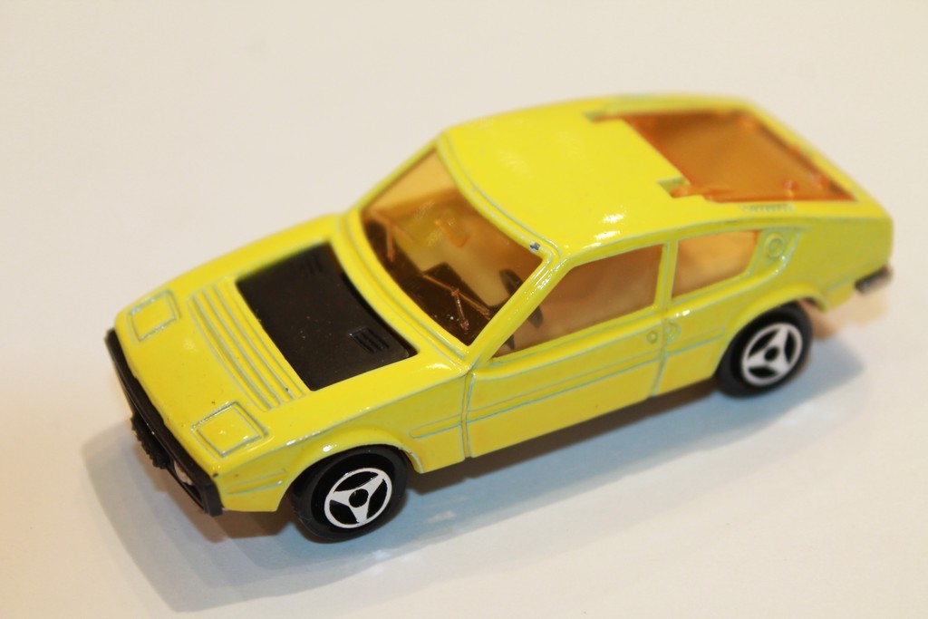 MATRA SIMCA BAGHEERA JAUNE MAJORETTE 1/66°