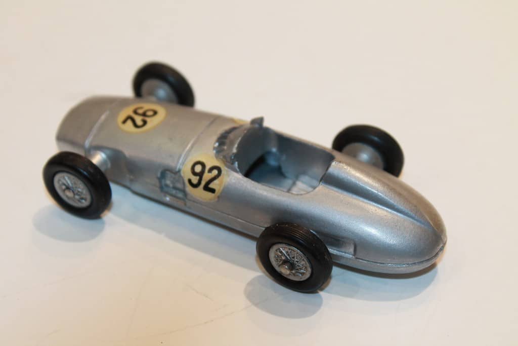 Mercury / Hachette - MERCEDES-BENZ Formula 1 Carenata #84 1:48