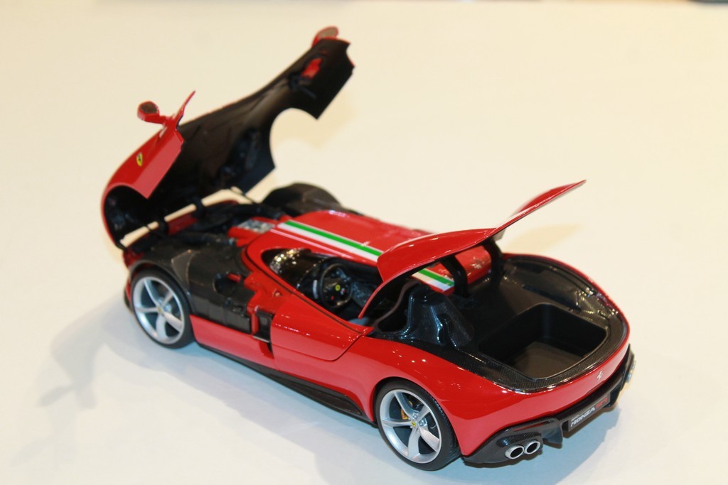 FERRARI MONZA SP1 BURAGO 1/18°