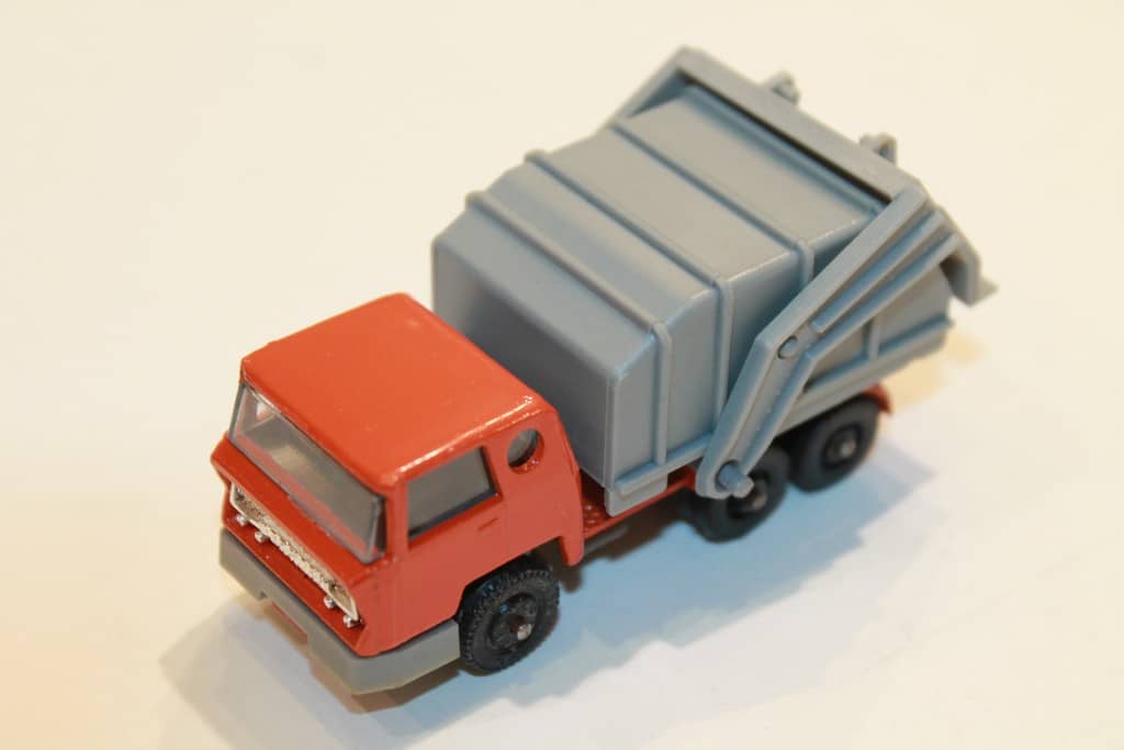 Camion Benne Bernard Majorette – N°205 – Miniature Occasion