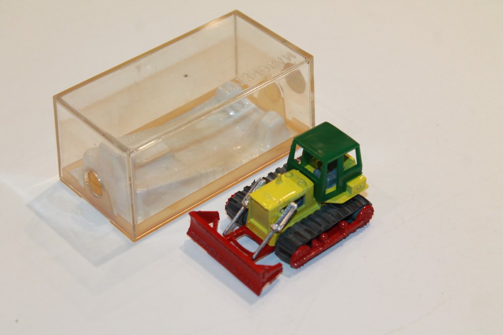 BULLDOZER MAJORETTE 1/66°
