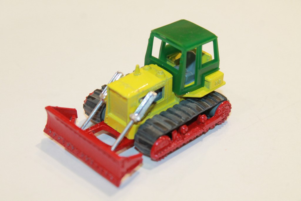 BULLDOZER MAJORETTE 1/66°