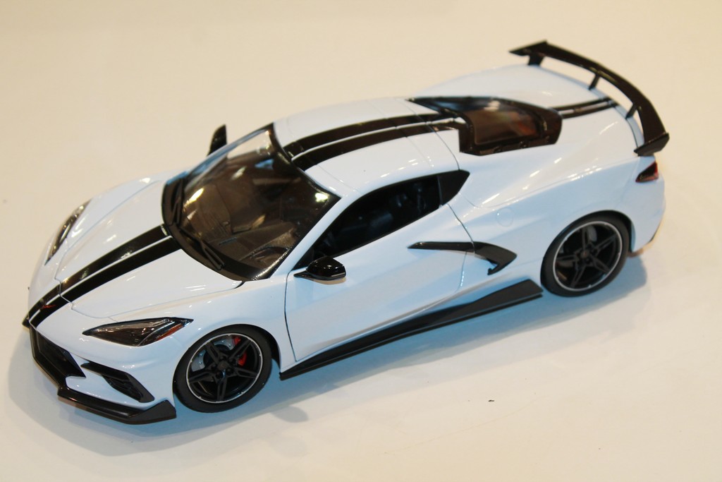 CHEVROLET CORVETTE STINGRAY COUPE 2020 BLANC MAISTO 1/18°