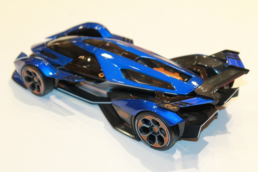 LAMBORGHINI V12 VISION GRAN TURISMO BLEU MAISTO 1/18°