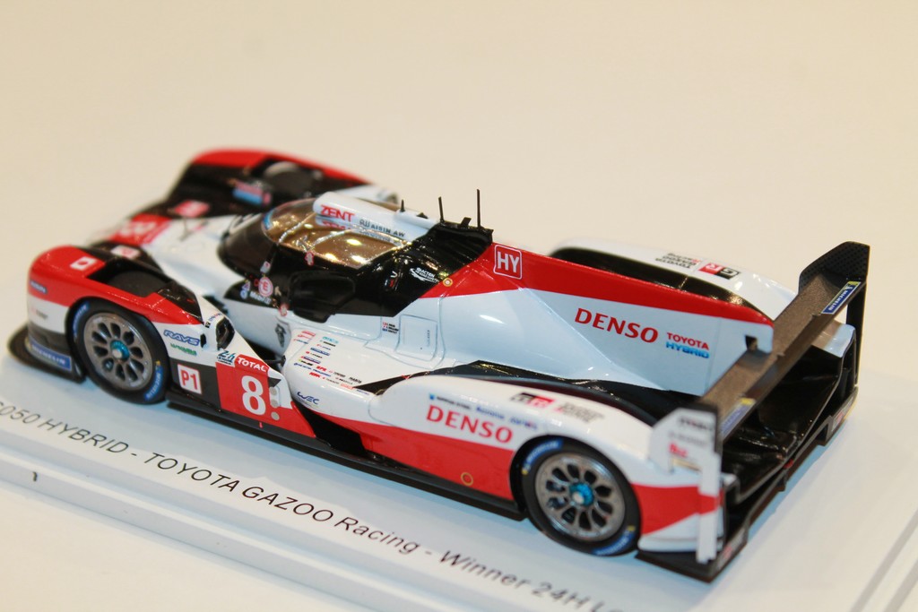 TOYOTA TS050 HYBRID N°8 VAINQUEUR 24H LM 2020 SPARK 1/43°