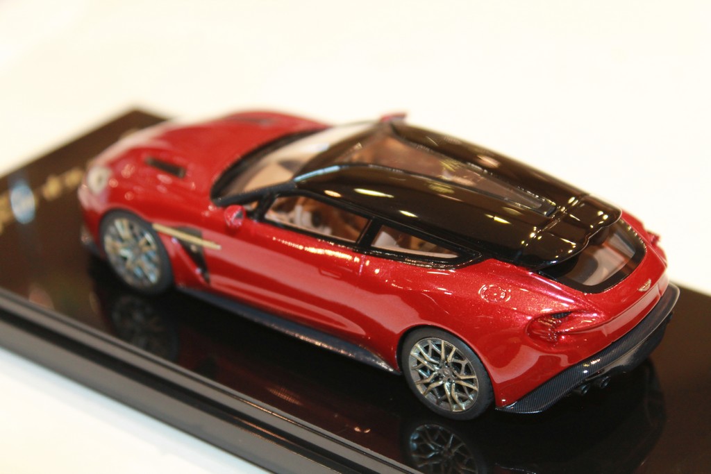ASTON MARTIN VANQUISH ZAGATO SHOOTING BRAKE ROUGE TSM 1/43°