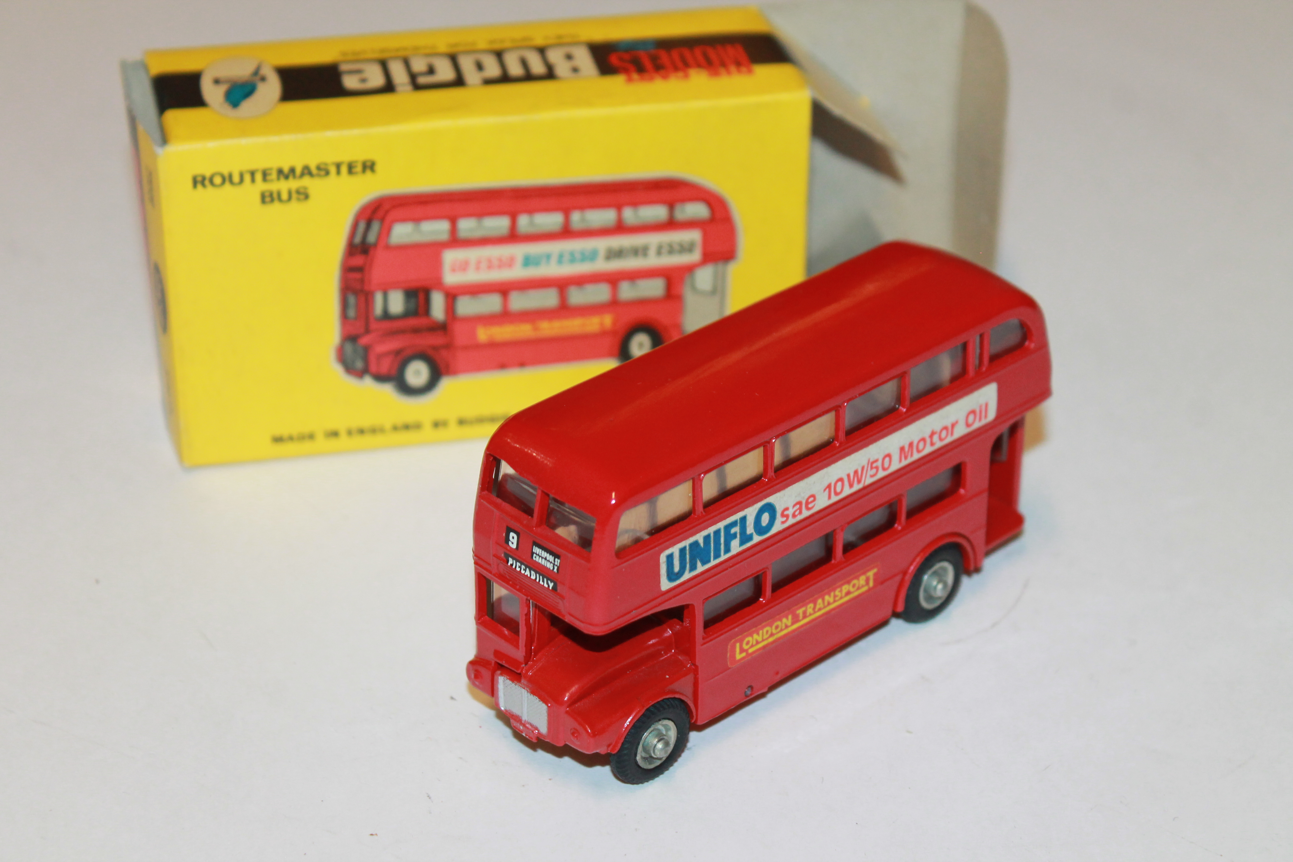 A.E.C "ROUTEMASTER" BUS LONDRES BUDGIE 1/43°