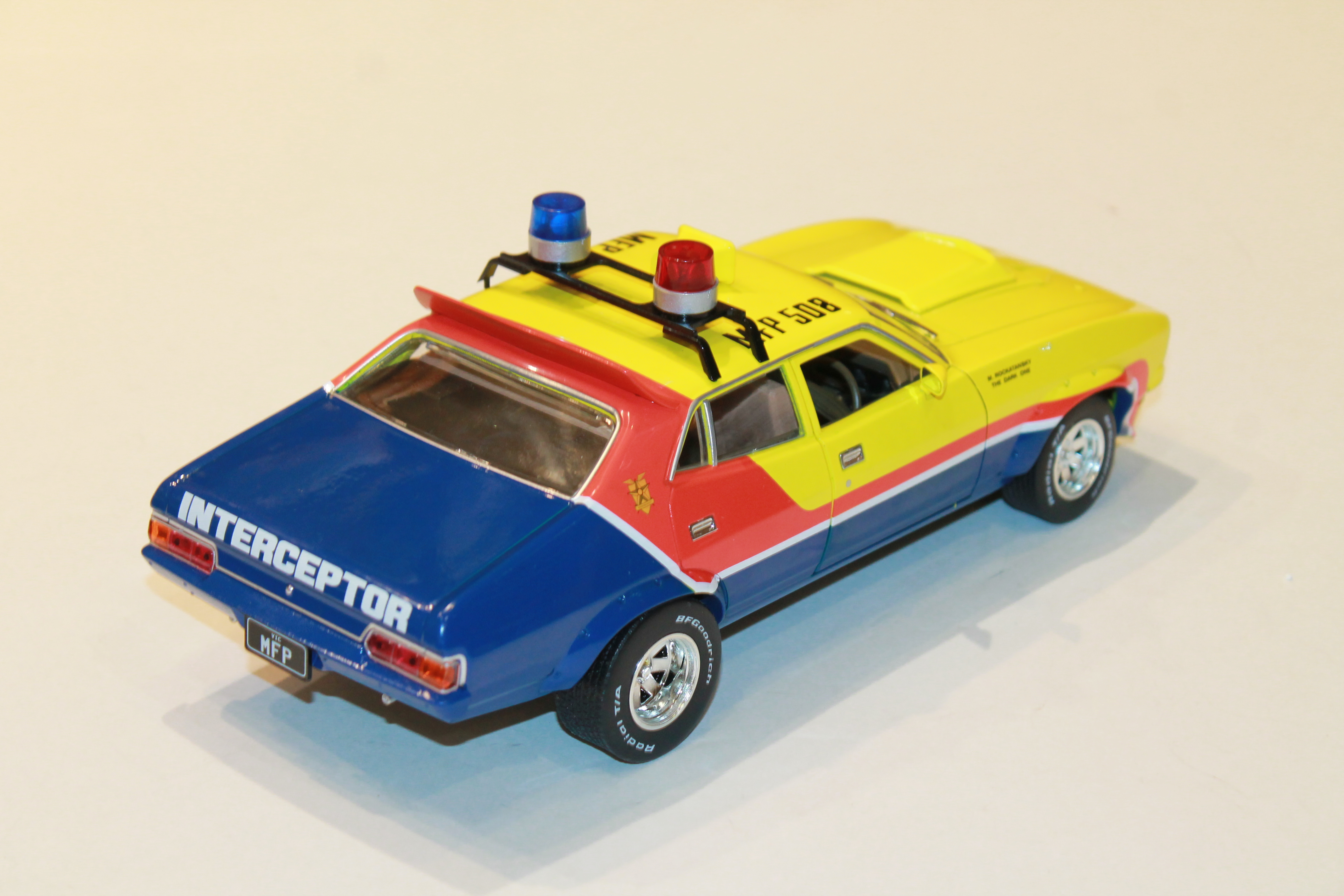 FORD FALCON XB POLICE MADMAX 1974 GREENLIGHT 1/18°