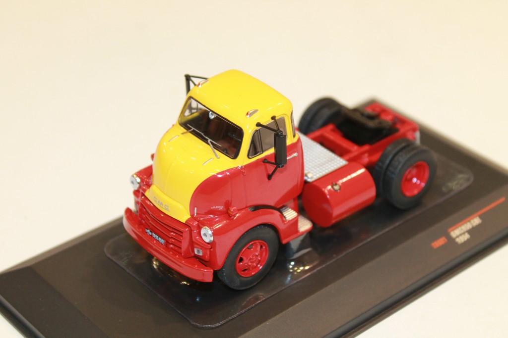 GMC 950 COE 1954 IXO 1/43°