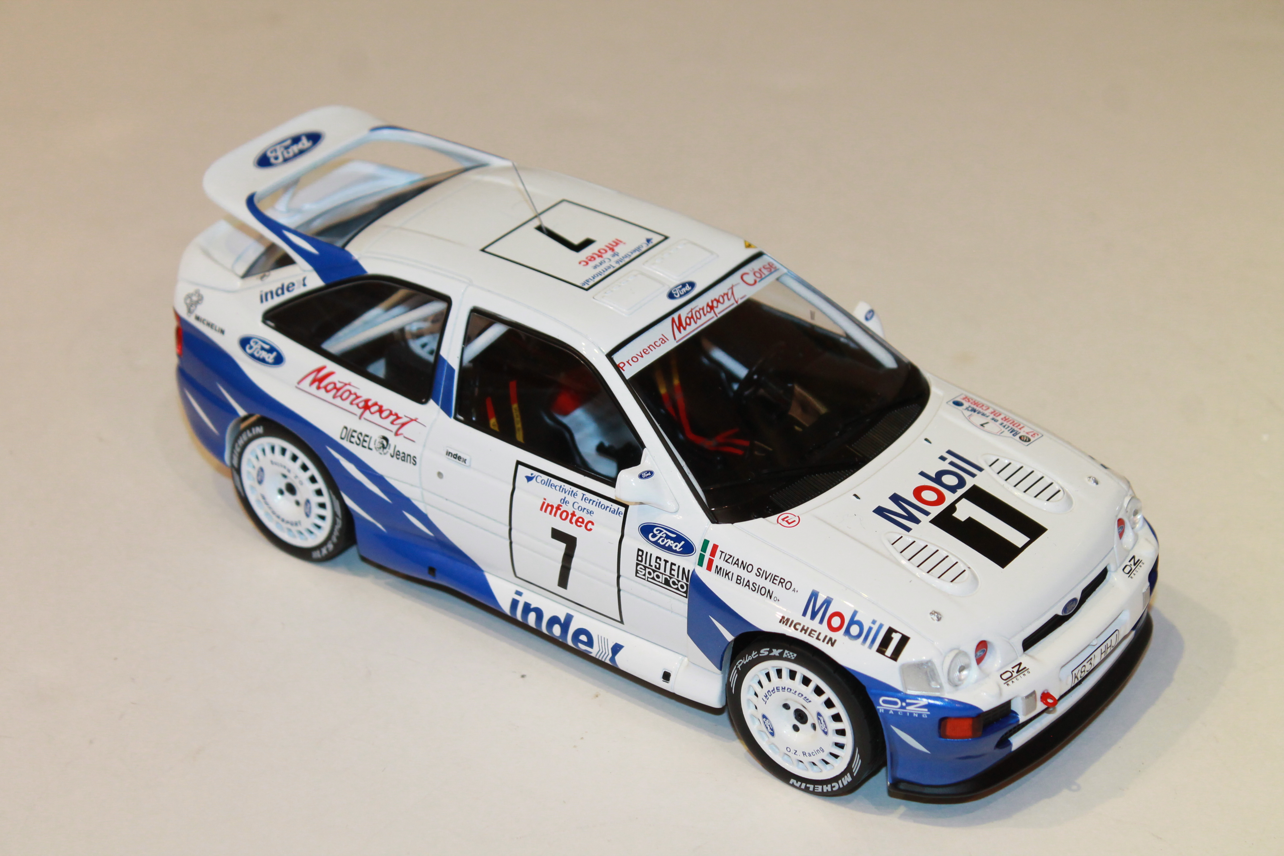 FORD ESCORT RS COSWORTH N°7 RALLYE TOUR DE CORSE 1993 IXO 1/18°