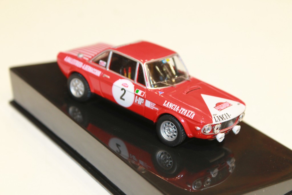 LANCIA FULVIA 1600 COUPE HF #2 WINNER SAN REMO RALLY 1972 IXO 1/43°