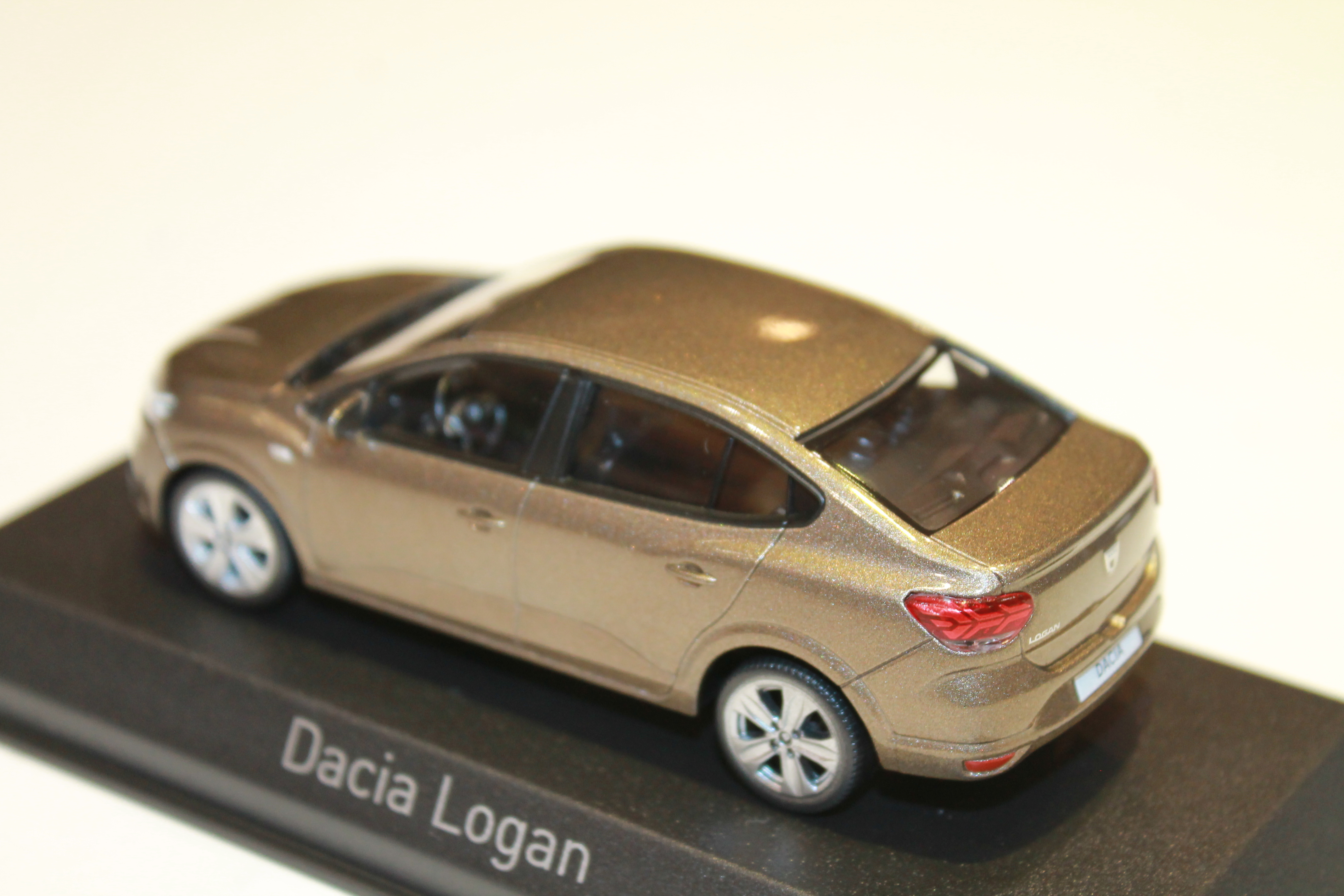 DACIA LOGAN 2021 BRUN NOREV 1/43°