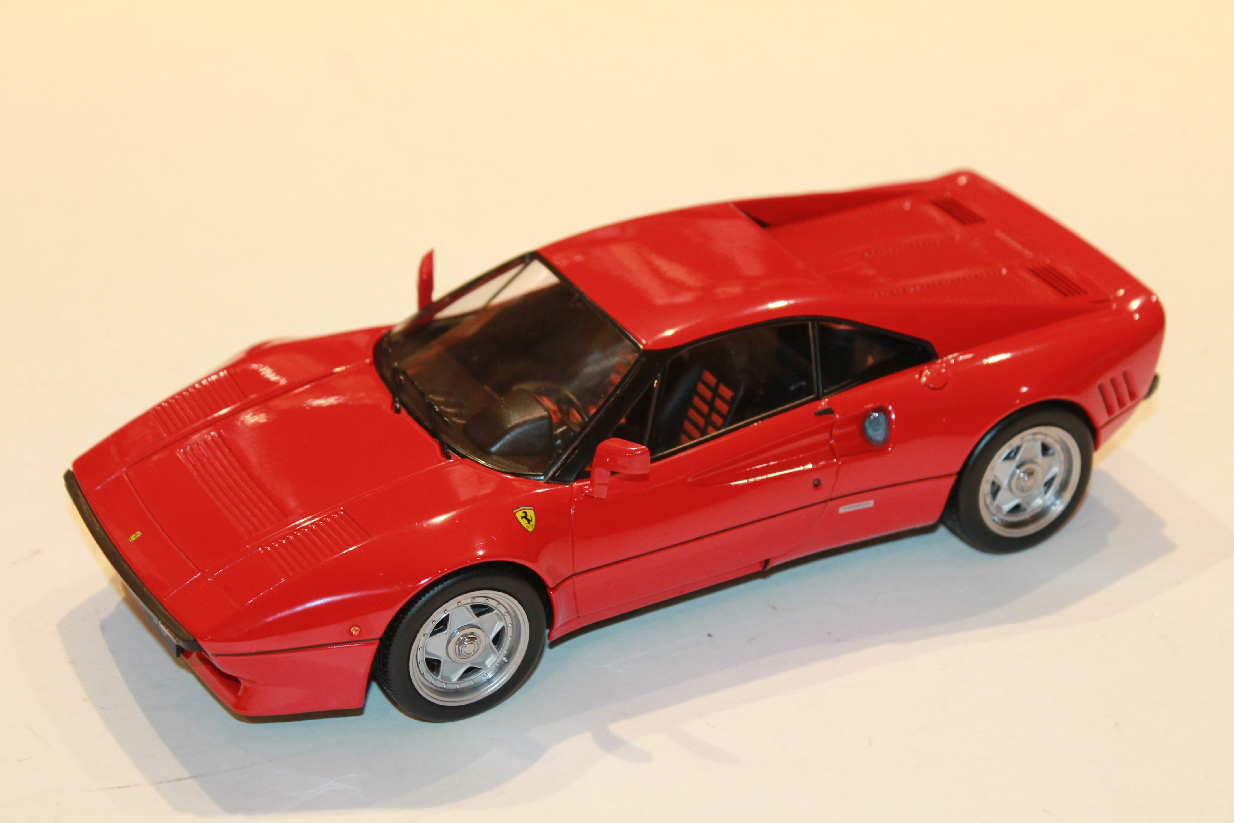 FERRARI 288 GTO 1984 KKSCALE 1/18°