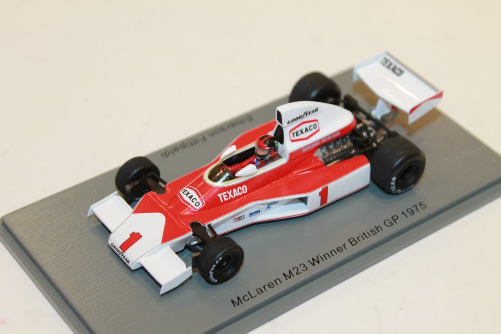 MCLAREN M23 WINNER BRITISH GP 1975 SPARK 1/43°1MCLAREN M23 WINNER BRITISH GP 1975 SPARK 1/43°