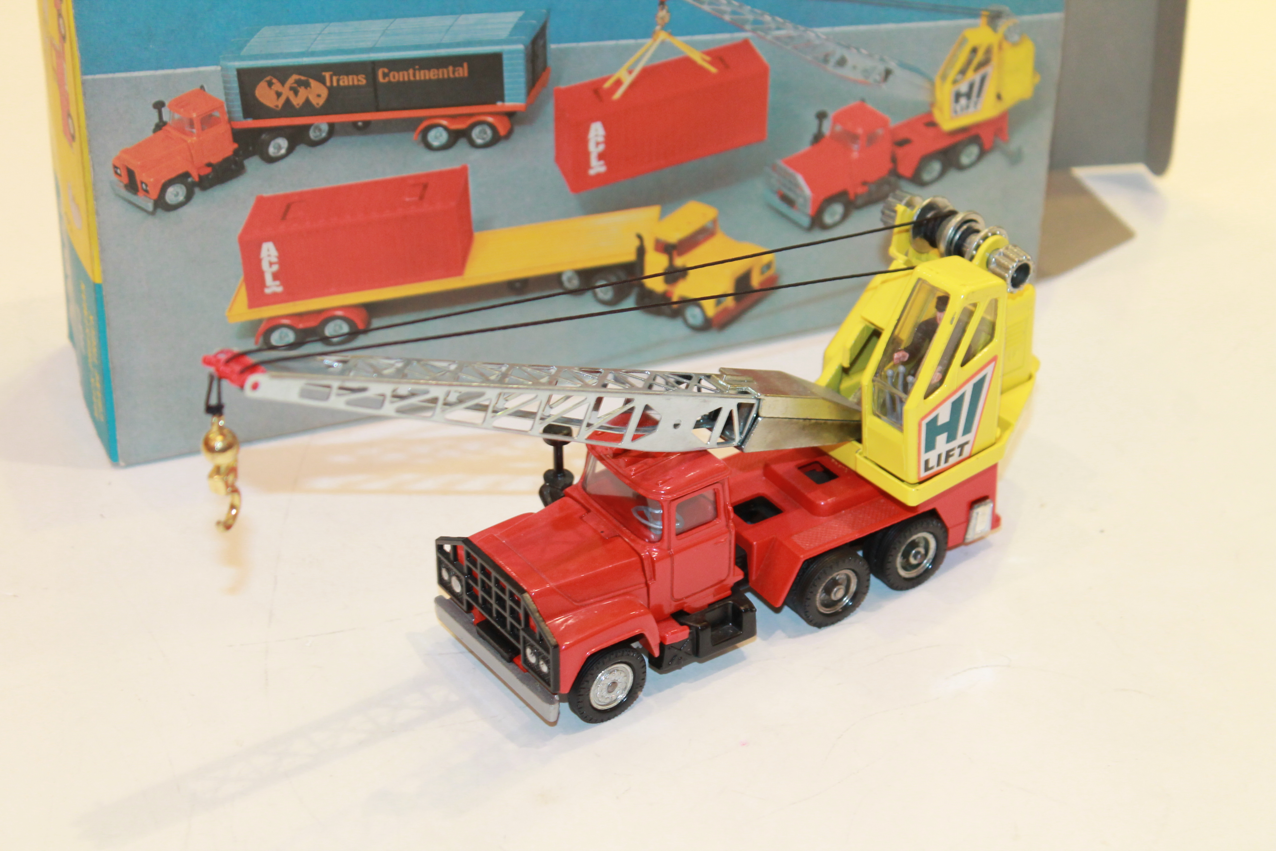 MACK-PRIESTMAN CRANE STUCK CORGI MAJOR 1/43°