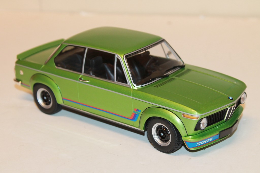 BMW 2002 TURBO VERTE MINICHAMPS 1/18°
