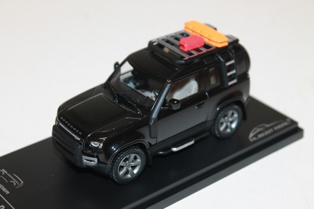 LAND ROVER DEFENDER 90 NOIR ALMOSTREAL 1/43°