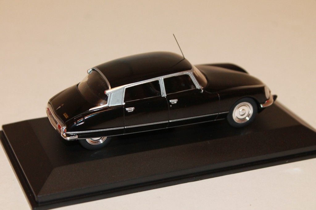 CITROEN DS 23 PALLAS 1970 NOIR ODEON 1/43°