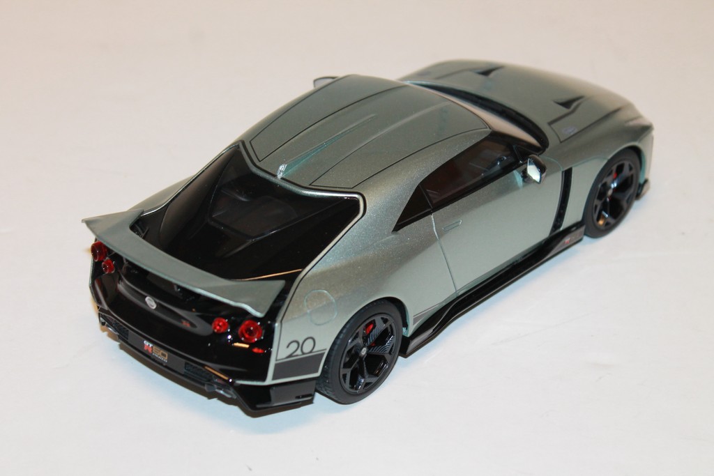 NISSAN GT-R R50 2021 GT SPIRIT 1/18°