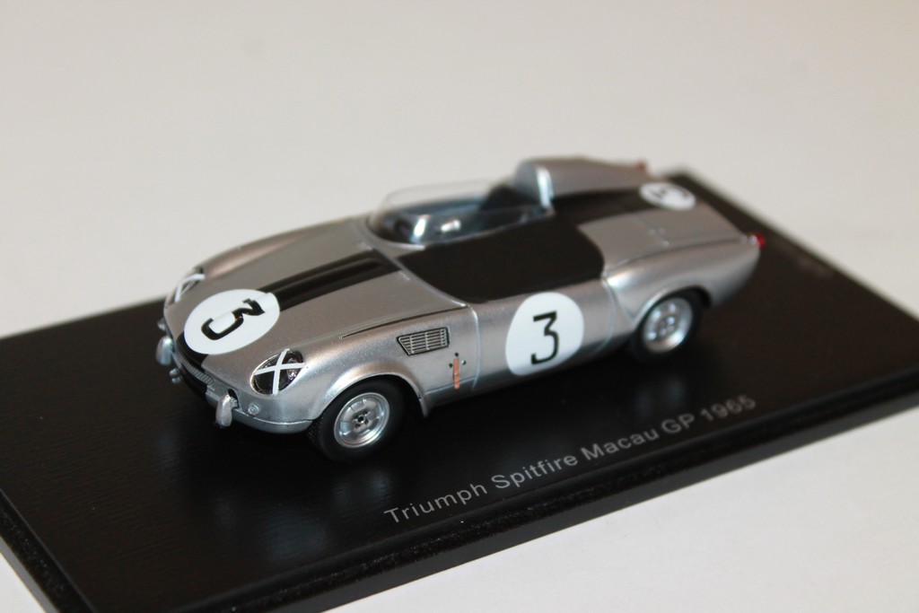 TRIUMPH SPITFIRE MACAU GP 1965 SPARK 1/43°