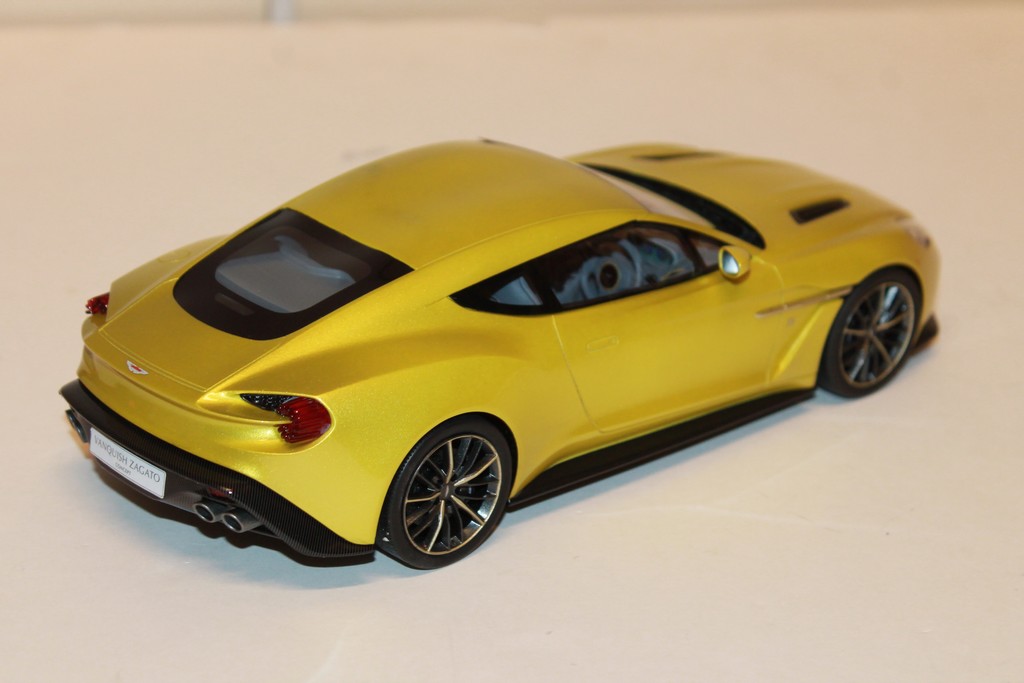 ASTON MARTIN VANQUISH ZAGATO COUPE JAUNE 2020 TOP SPEED 1/18°