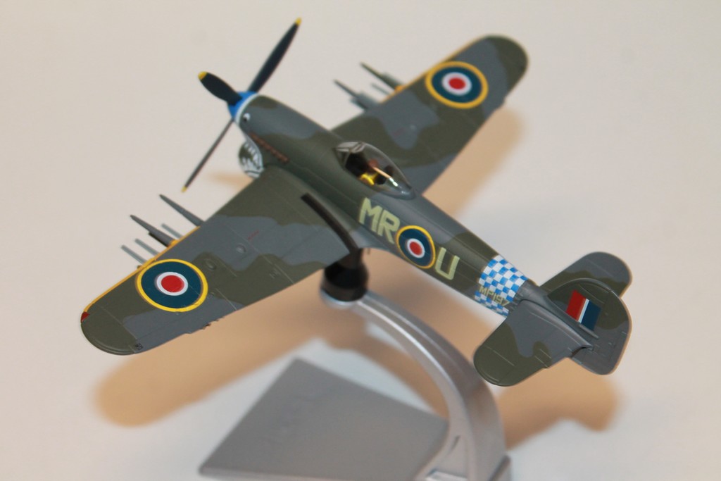 HAWKER TYPHOON CORGI 1/72°