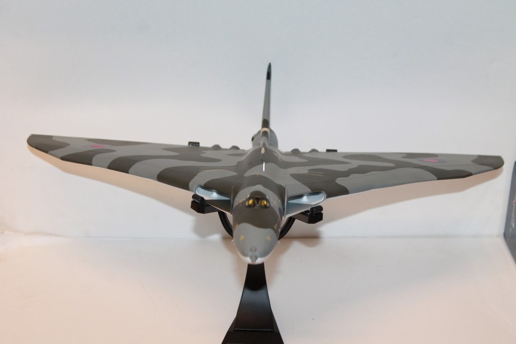 AVRO VULCAN B.2 CORGI 1/72°