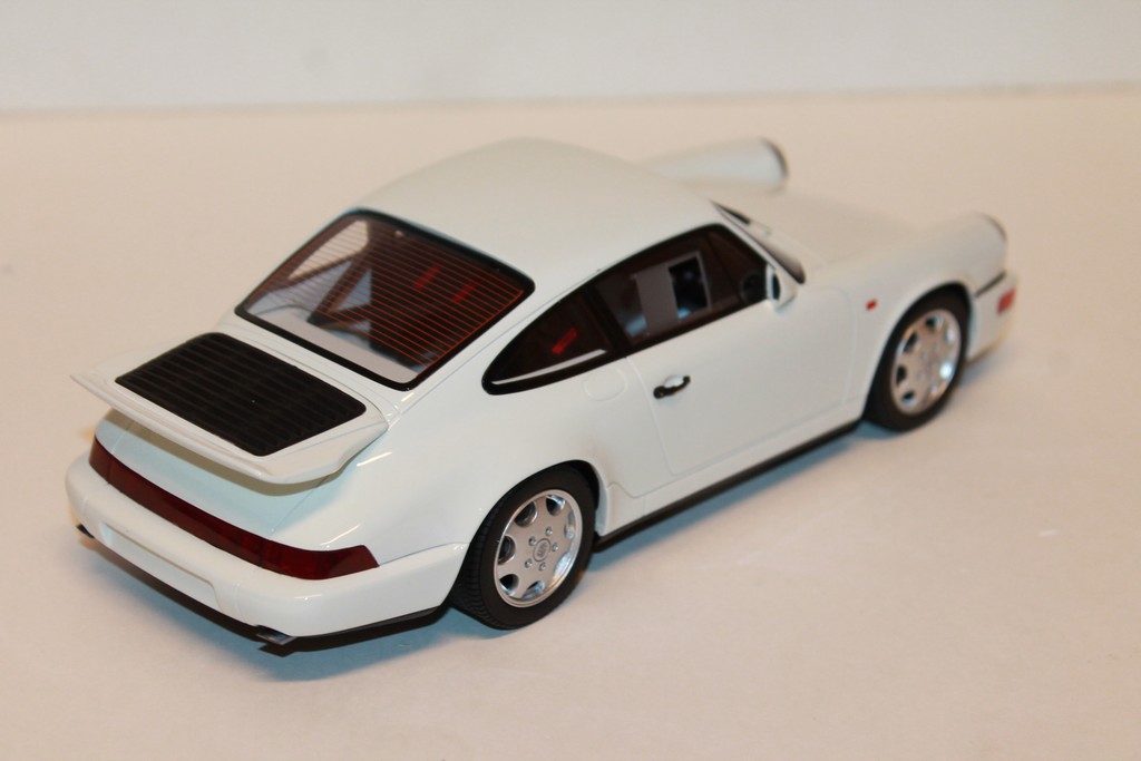 PORSCHE 964 C4 LIGHTWEIGHT BLANC GTSPIRIT 1/18°