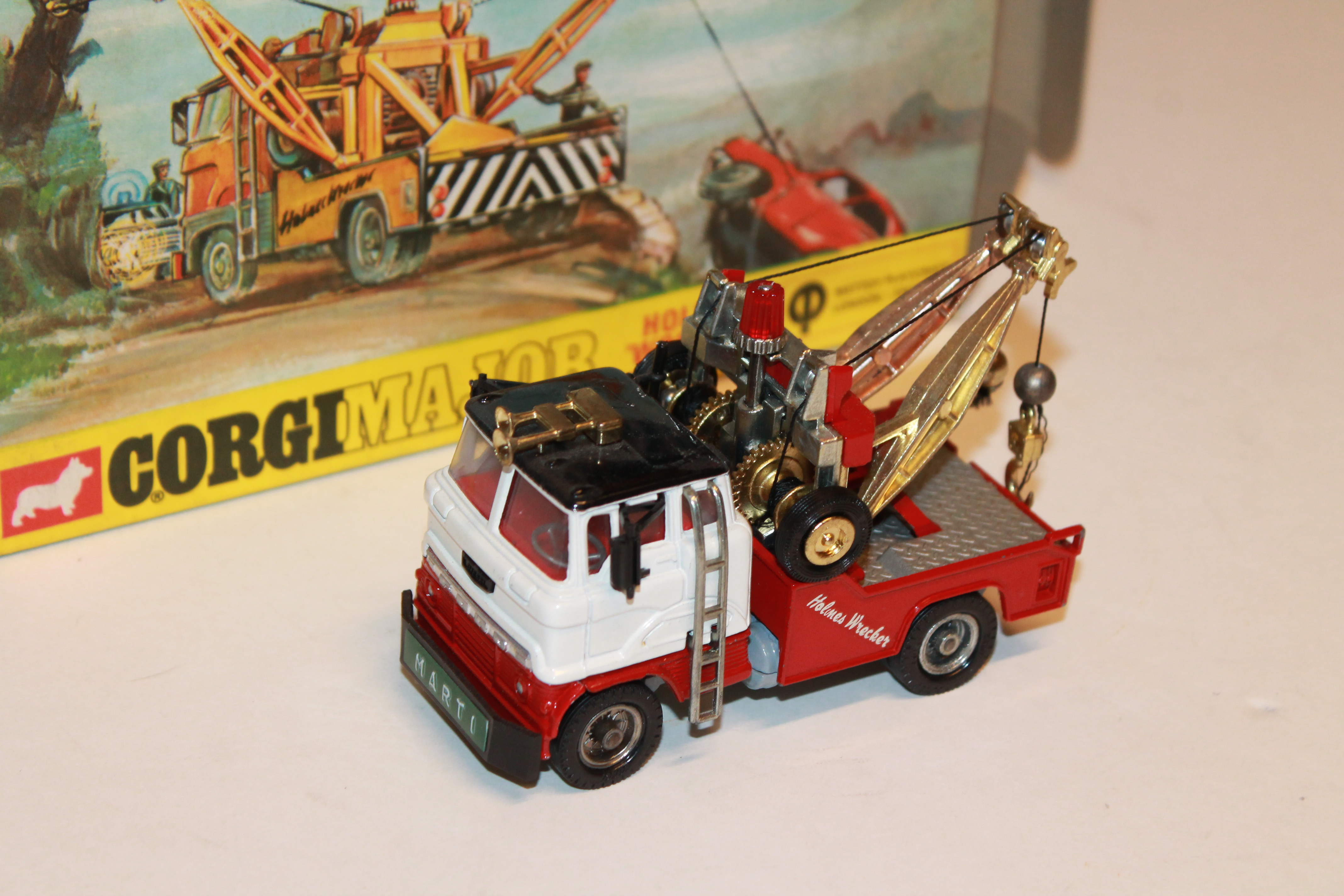 HOLMES "WRECKER" AVEC CABINE INCLINABLE FORD CORGI 1/50°