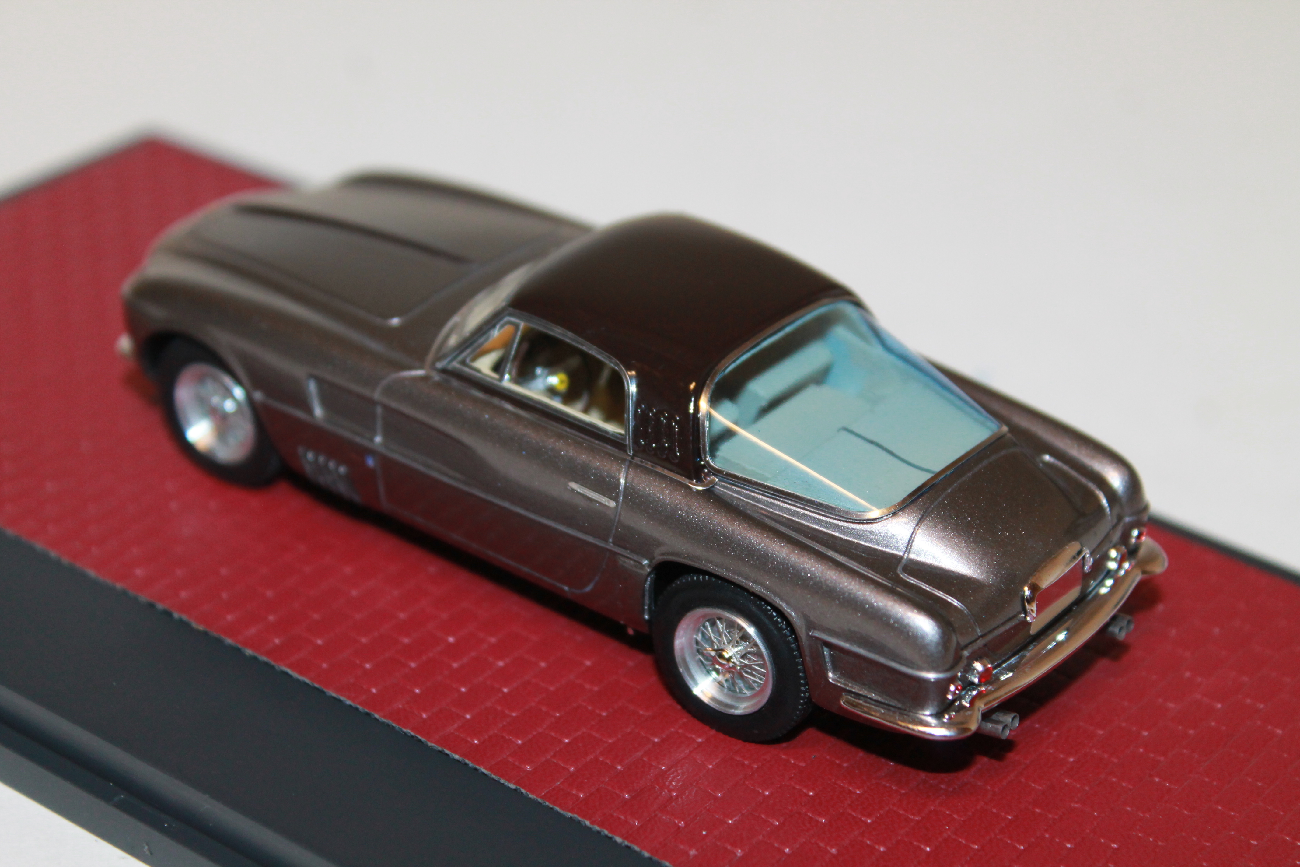 FERRARI 250 EUROPA COUPE VIGNALE #0313 EU MARRON 1954 MATRIX 1/43°