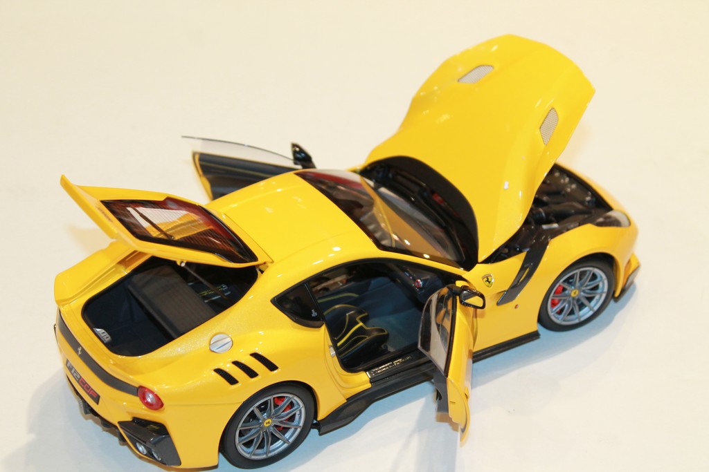 FERRARI F12 TDF GIALLO TRISTATO BBRMODELS 1/18°