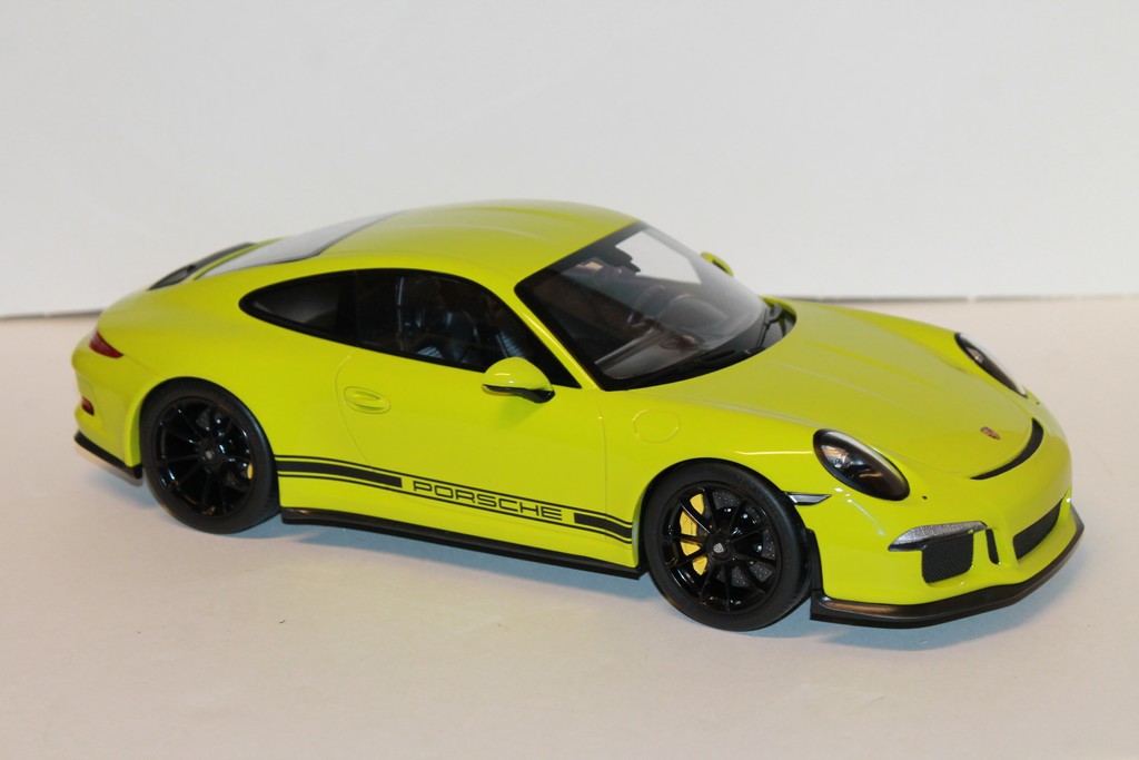 PORSCHE 911 R JAUNE 2016 MINICHAMPS 1/12°