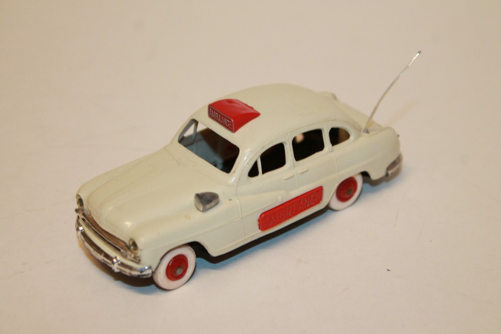 FORD VEDETTE "AMBULANCE" 1954 NOREV 1/43°