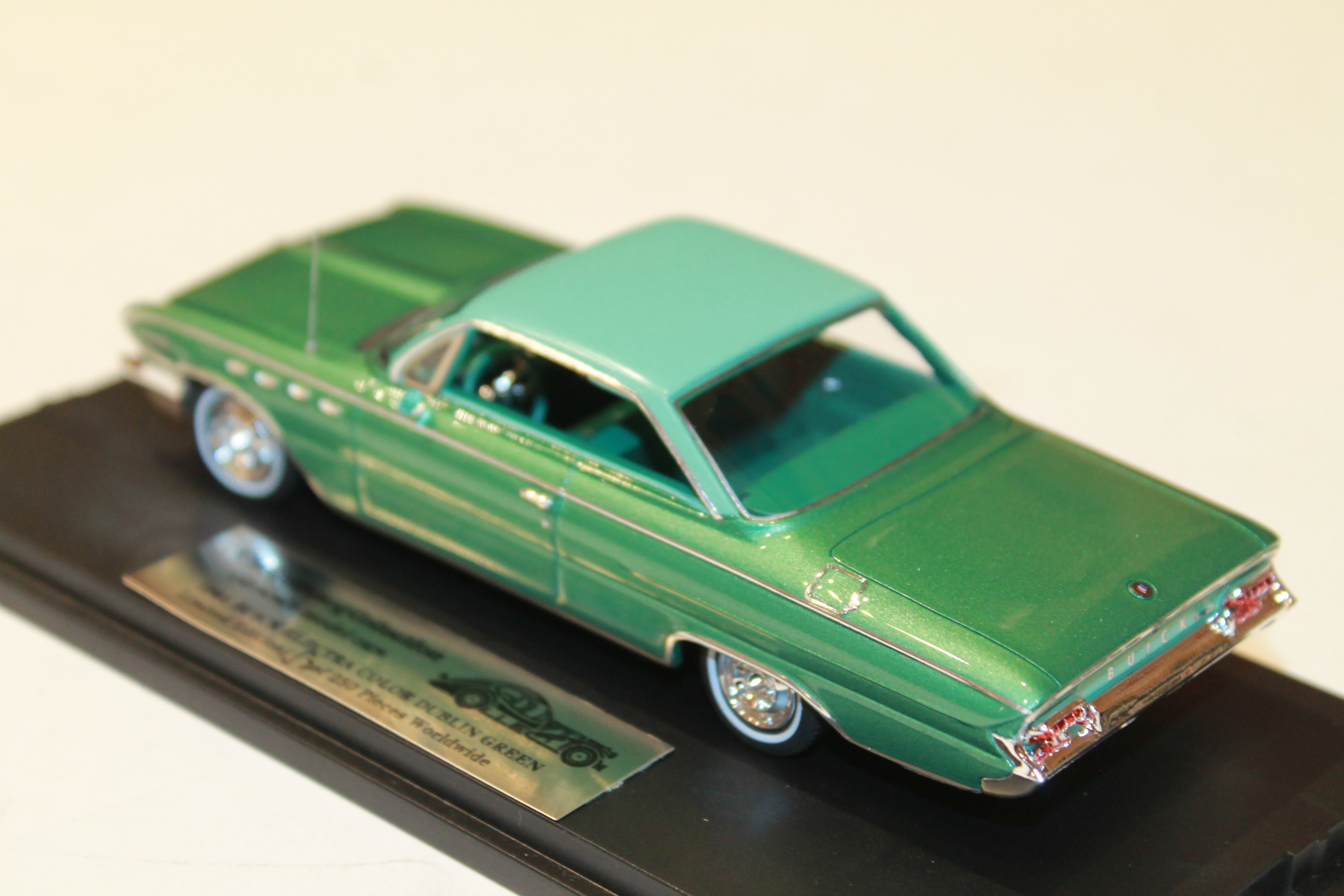 BUICK ELECTRA COLOR DUBLIN GREEN GOLDVARG 1/43